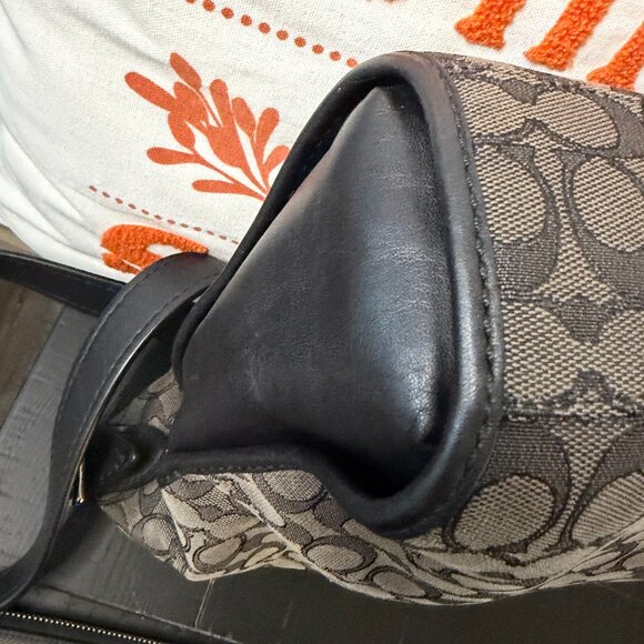 Coach Dufflette Jacquard/Leather w/wallet - Picture 7 of 14